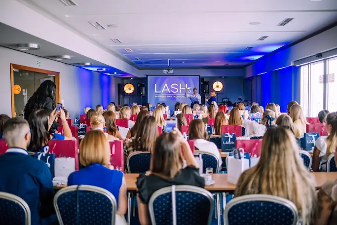 Aneta – mistrzostwa stylizacji rzęs