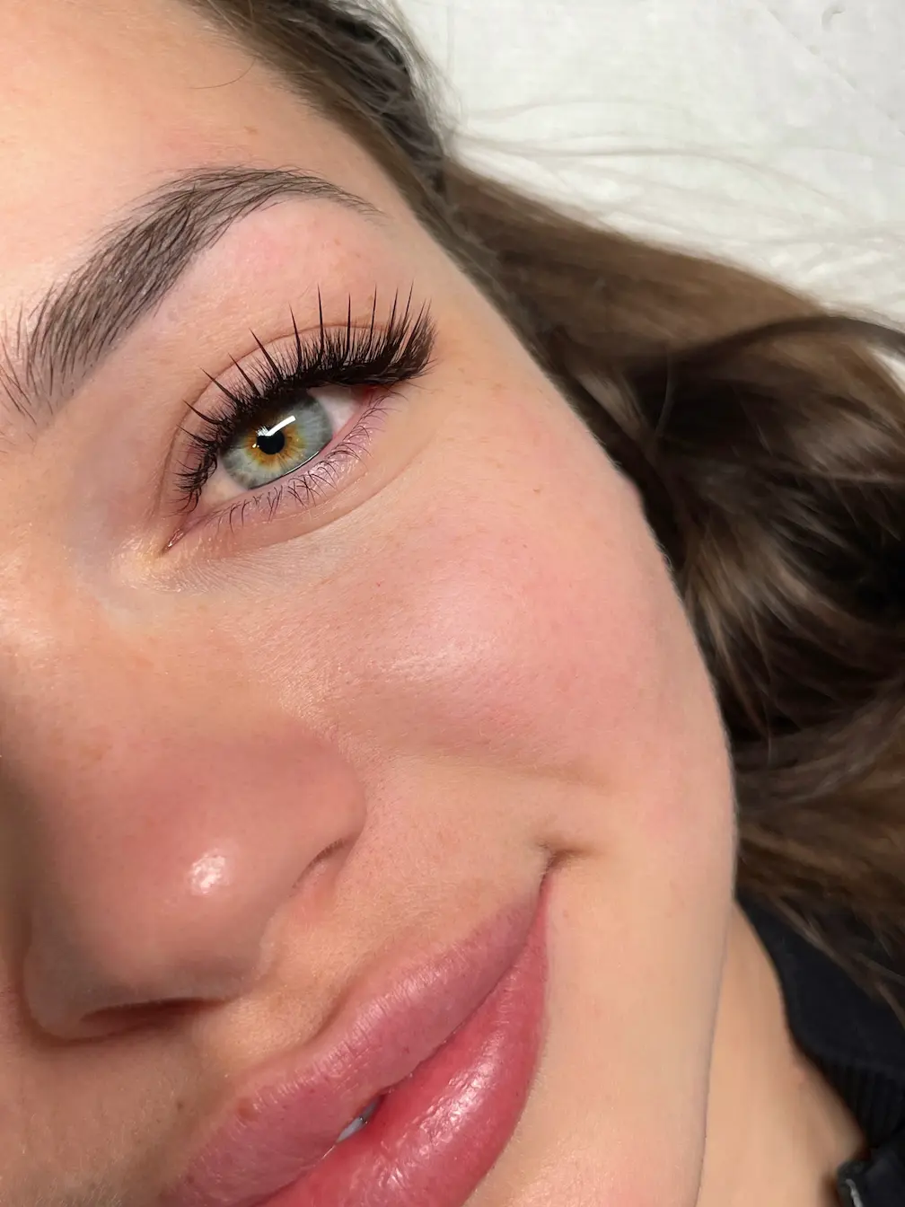 Perfekcyjna stylizacja rzęs na poziomie eksperckim